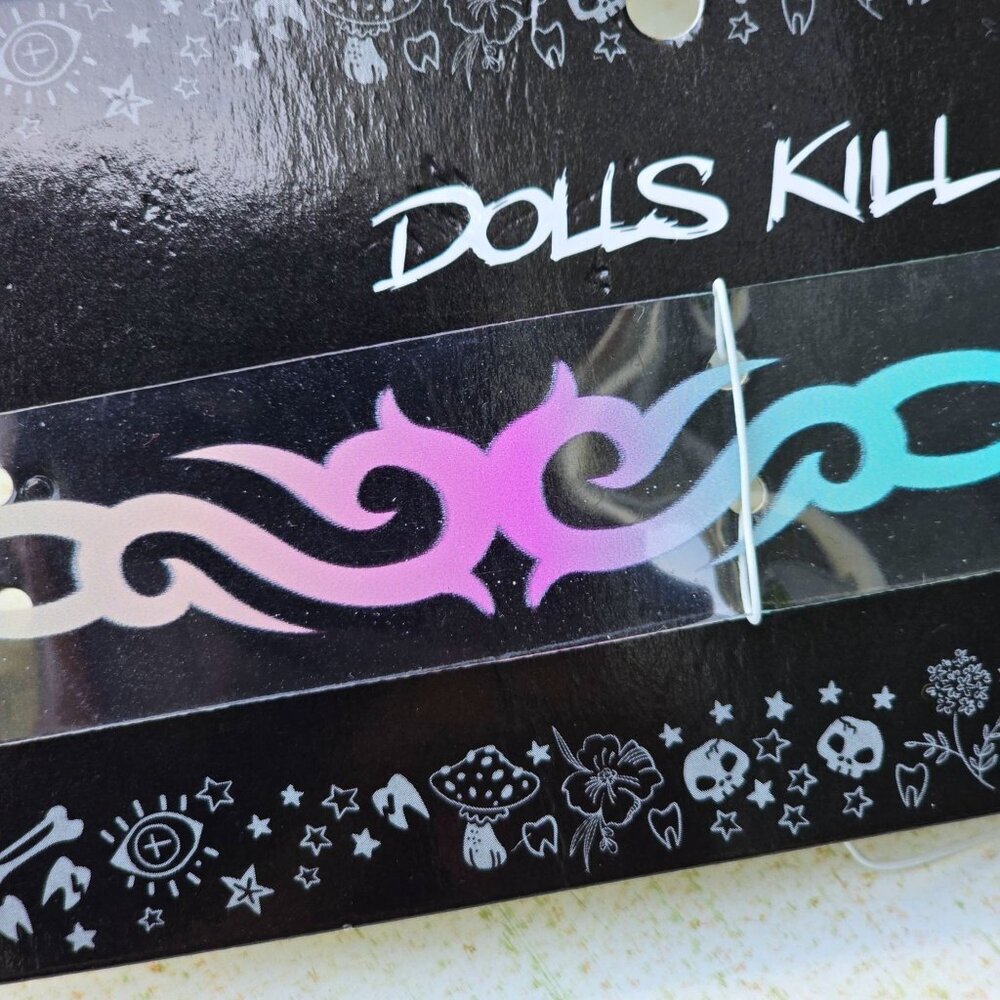 Dolls Kill ✦ Aurora Gradient Flame Choker ✦ Clear Vinyl w/ Adjustable Snap NWT - Picture 6 of 7